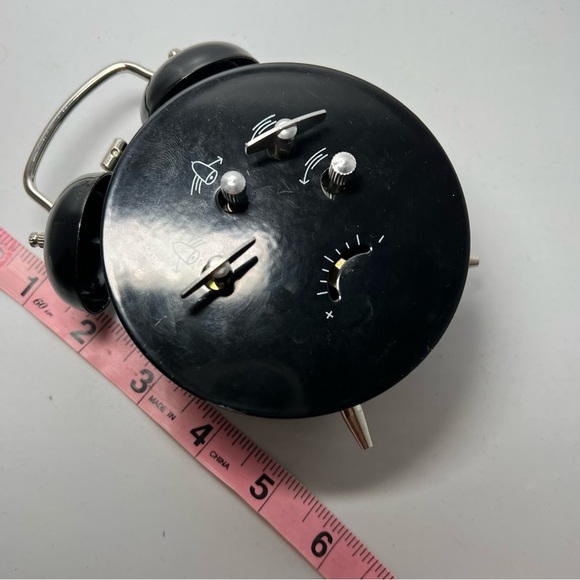 Antique 2 Bell Desk Top Alarm Clock (Black) Fully Functional ! - Picture 4 of 5